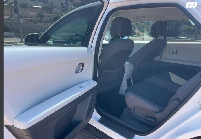 יונדאי איוניק 5