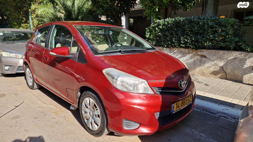 טויוטה יאריס