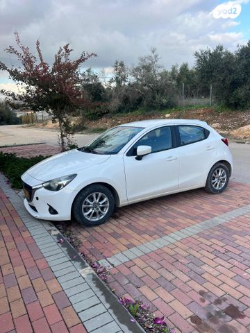 מודעת רכב מאזדה 2