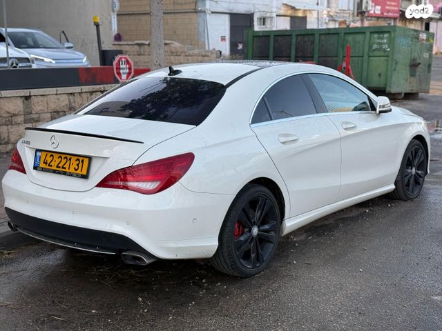 מודעת רכב מרצדס-בנץ CLA