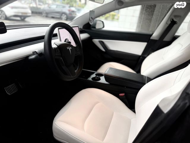 טסלה מודל 3