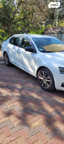 סקודה אוקטביה