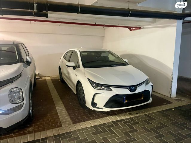 מודעת רכב טויוטה קורולה