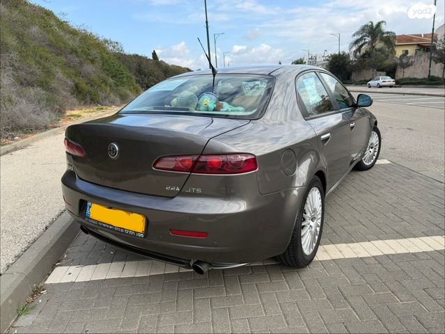 אלפא רומיאו 159