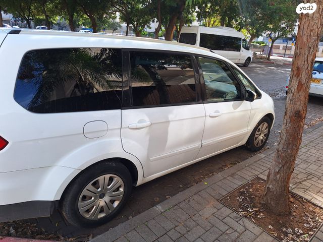 מודעת רכב פורד גלאקסי