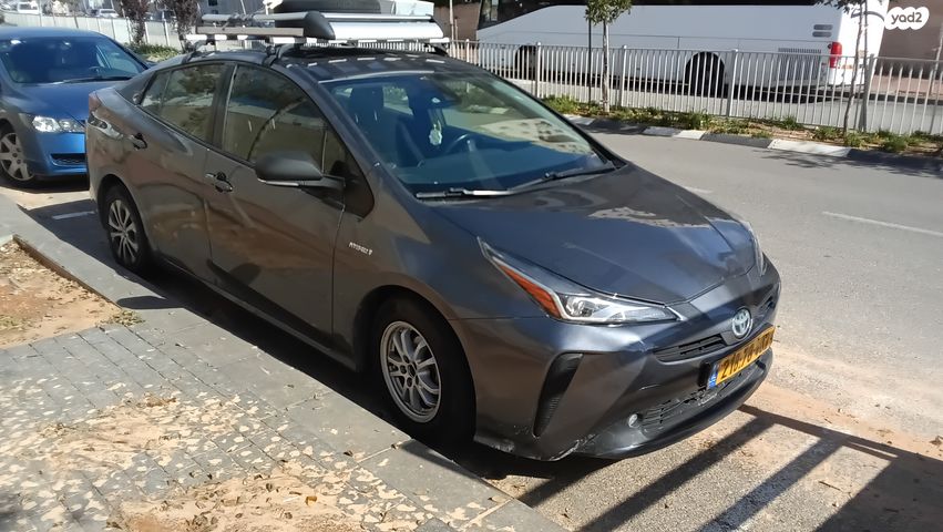 מודעת רכב טויוטה פריוס