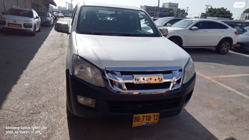 מודעת רכב איסוזו די-מקס