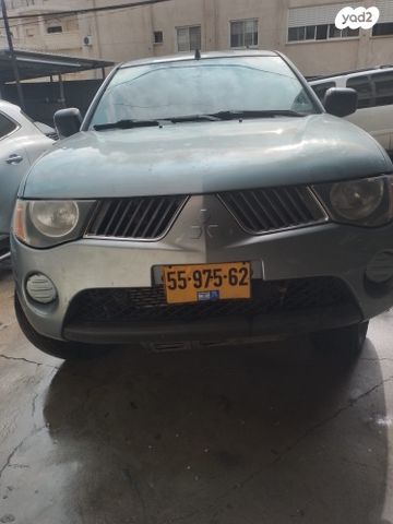 מיצובישי טרייטון / L200