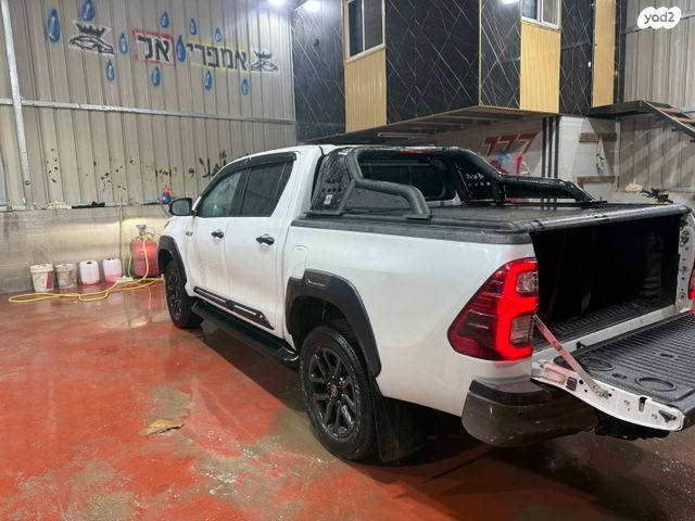 טויוטה היילקס