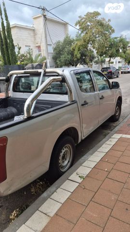 מודעת רכב איסוזו די-מקס