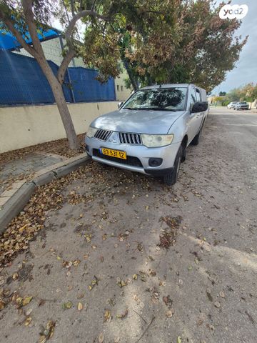 מיצובישי טרייטון / L200
