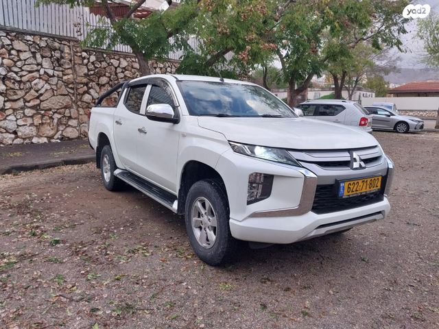 מיצובישי טרייטון / L200