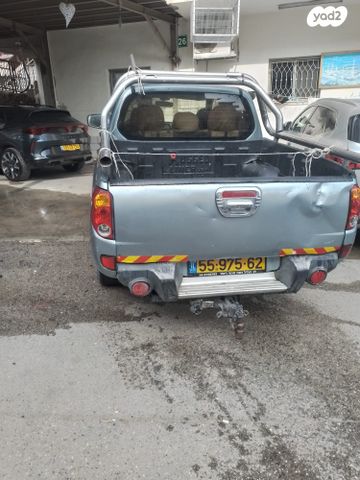 מיצובישי טרייטון / L200