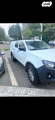 איסוזו די-מקס