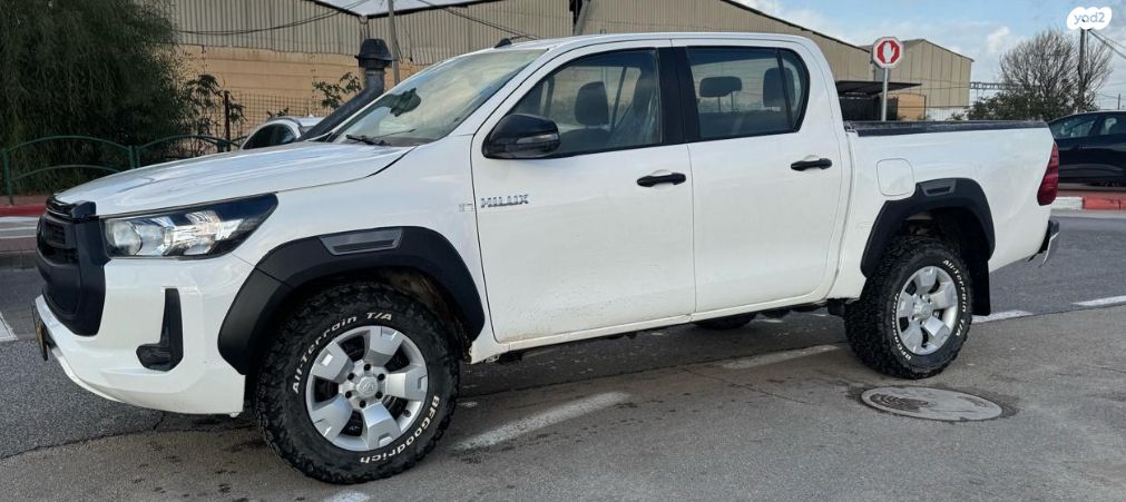 מודעת רכב טויוטה היילקס