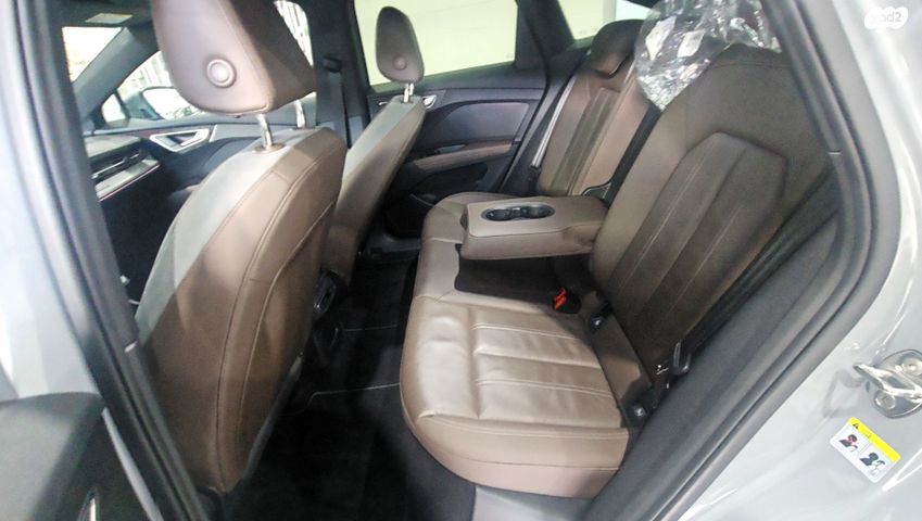 אאודי Q4 e-tron