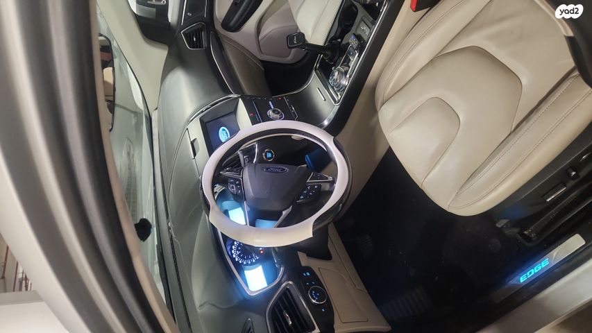 מודעת רכב פורד אדג'