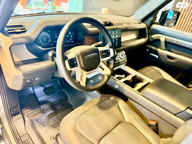 לנד רובר דיפנדר