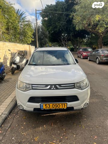 מיצובישי אאוטלנדר