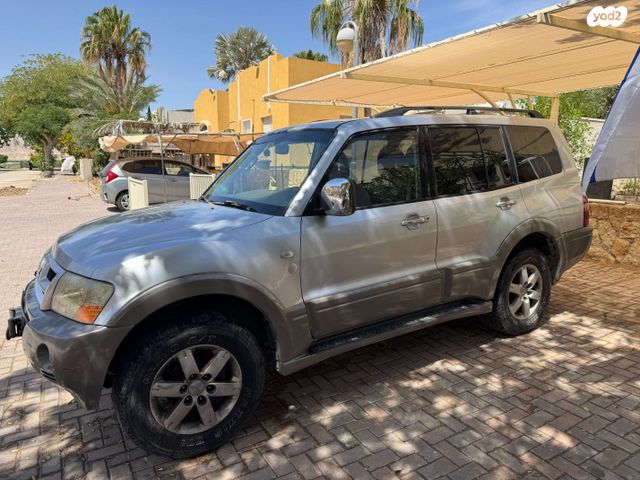 מיצובישי פג'רו