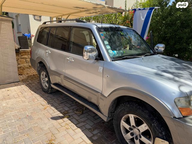 מיצובישי פג'רו