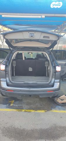 שברולט טראוורס