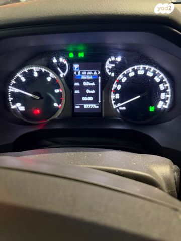 טויוטה לנד קרוזר