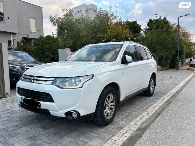 מיצובישי אאוטלנדר