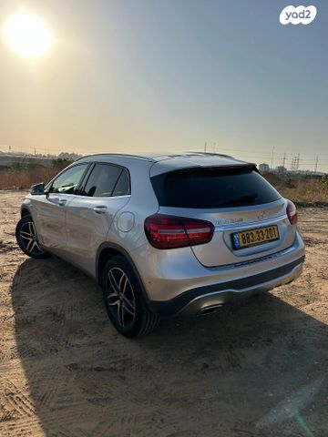 מרצדס-בנץ GLA