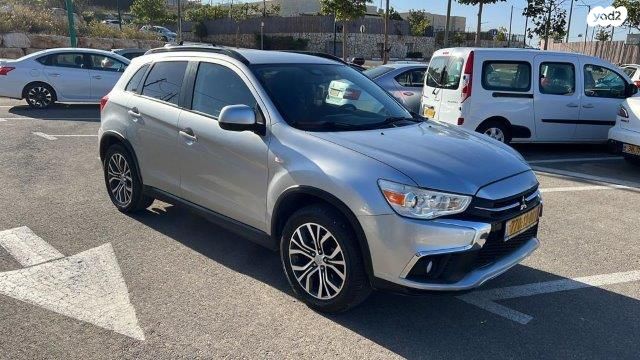 מודעת רכב מיצובישי ASX