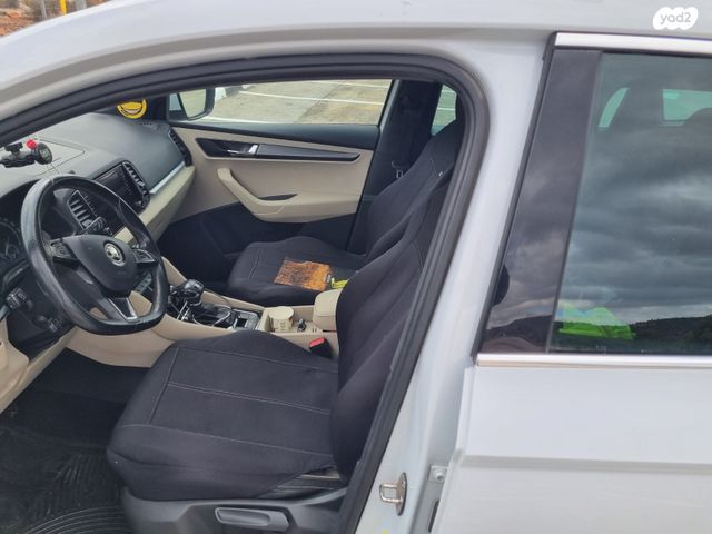 מודעת רכב סקודה קארוק