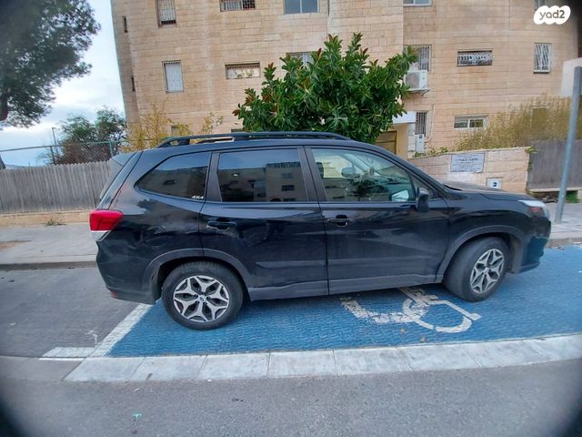 סובארו פורסטר