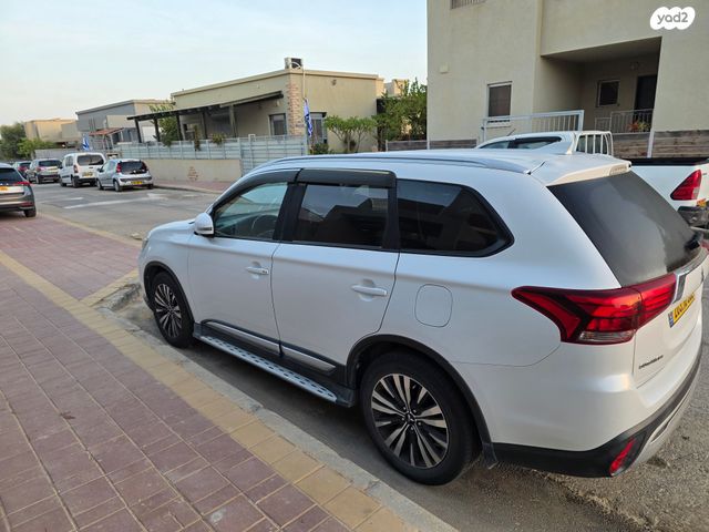 מודעת רכב מיצובישי אאוטלנדר