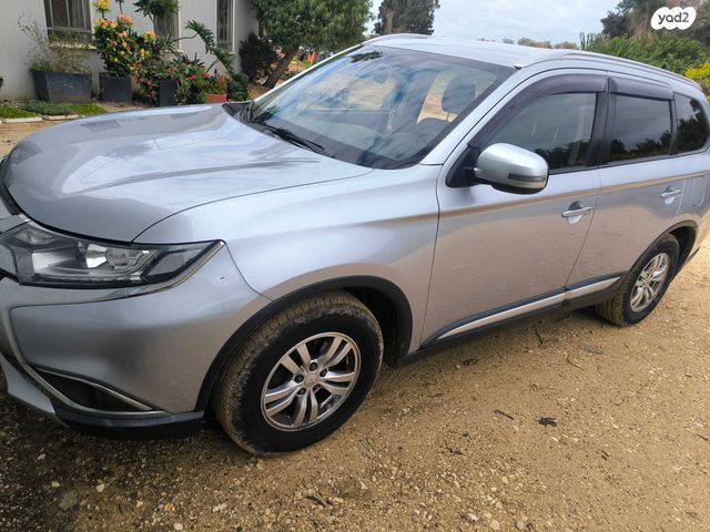 מיצובישי אאוטלנדר