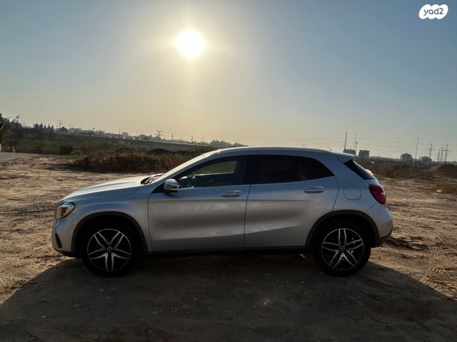 מרצדס-בנץ GLA