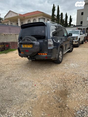 מיצובישי פג'רו