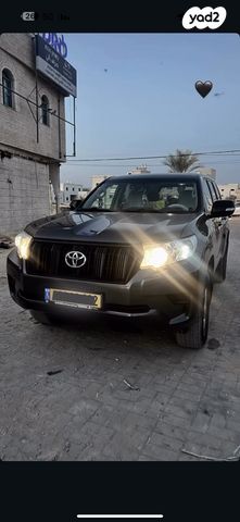 טויוטה לנד קרוזר