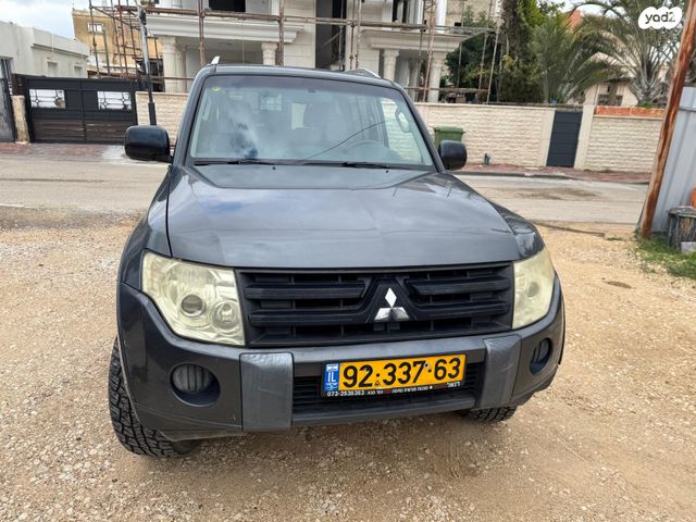 מיצובישי פג'רו