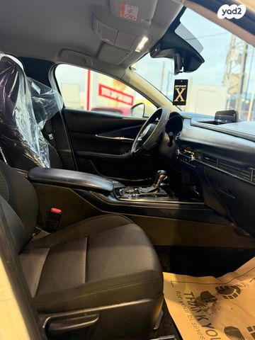 מאזדה CX-30