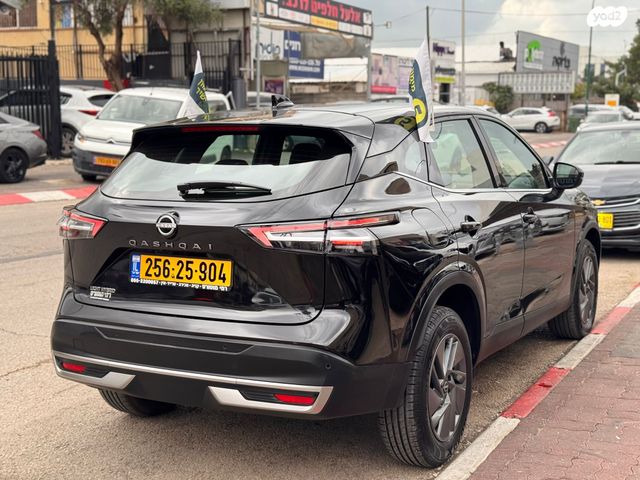 ניסאן קשקאי