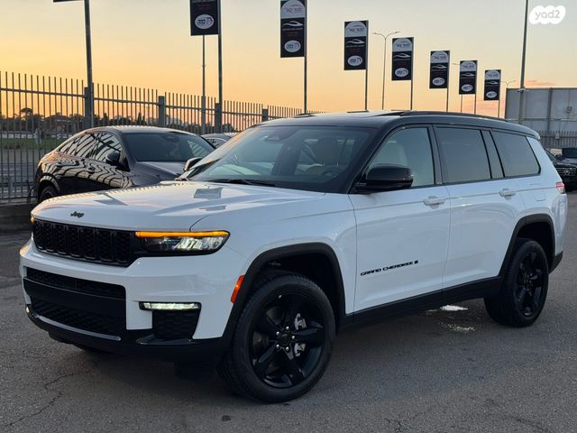 מודעת רכב ג'יפ גרנד צ'ירוקי