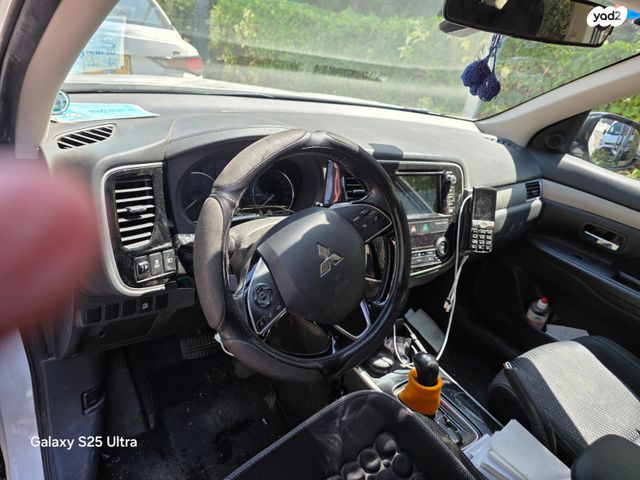 מיצובישי אאוטלנדר