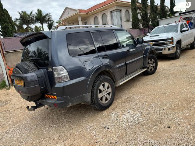 מיצובישי פג'רו