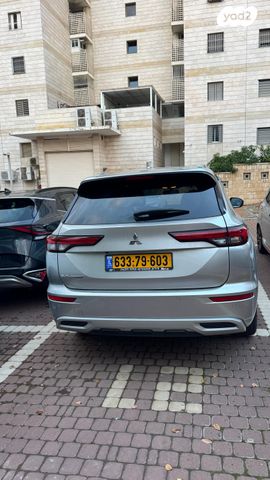 מיצובישי אאוטלנדר