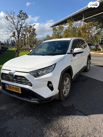 טויוטה RAV4