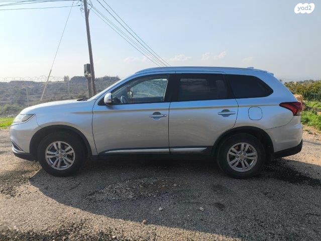 מיצובישי אאוטלנדר