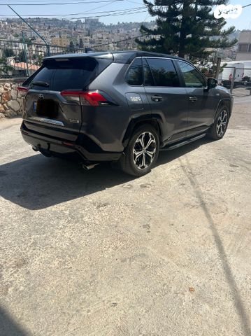 מודעת רכב טויוטה RAV4
