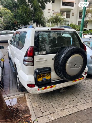 טויוטה לנד קרוזר