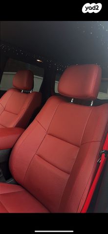 מודעת רכב ג'יפ גרנד צ'ירוקי