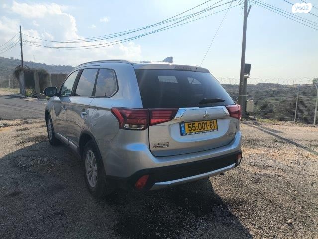 מיצובישי אאוטלנדר